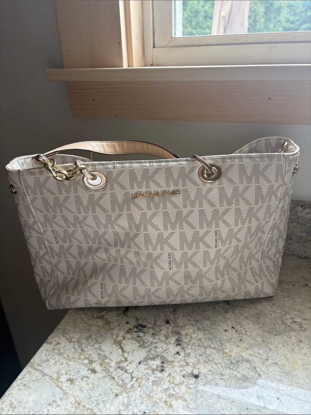Michael Kors Signature Logo Tote in Beige and Gold - Picture 2 of 3